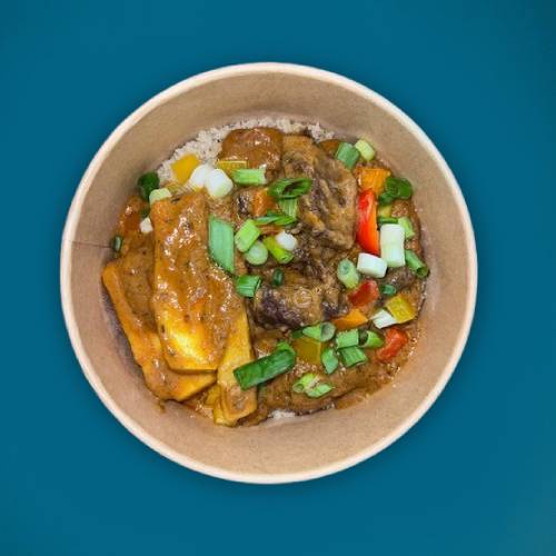 Foniocourge avec Sauce d’arachide et Bœuf frit