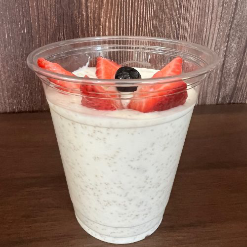 Yogourt au fonio ou au mil option: noix et fruits